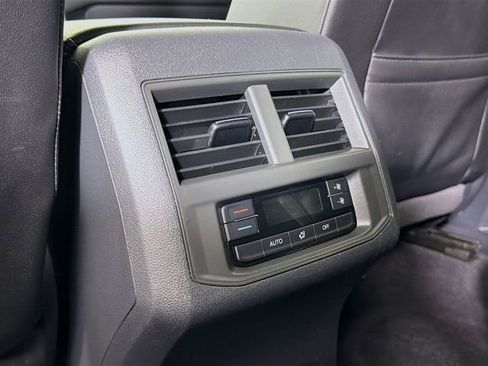 Used 2022 Volkswagen Atlas SE image 24