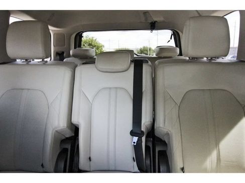 Used 2021 Ford Expedition Platinum RWD image 13