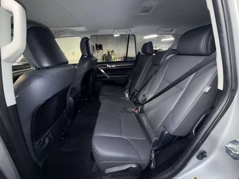 Used 2018 Lexus GX 460 w/ Navigation Package AWD/4WD image 18