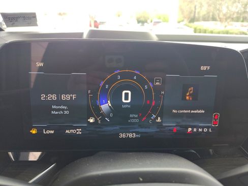 Used 2025 Chevrolet Suburban Z71 AWD/4WD image 22