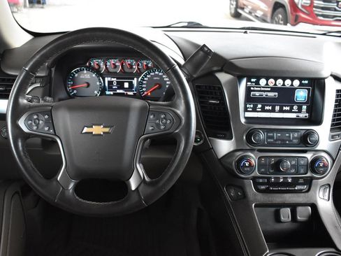 Used 2019 Chevrolet Tahoe LT AWD/4WD image 3
