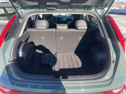 Certified 2023 Kia Niro EX image 11