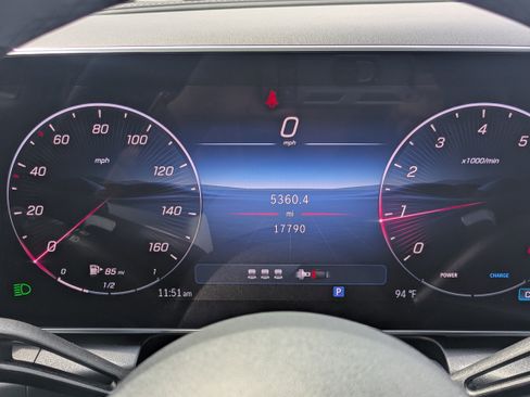 Certified 2025 Mercedes-Benz GLC 300 4MATIC image 26