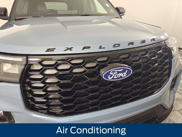 New 2027 Ford Explorer ST-Line AWD/4WD image 14
