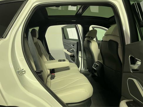 Used 2025 Acura RDX SH-AWD image 27