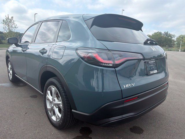 Used 2023 Honda HR-V LX image 11