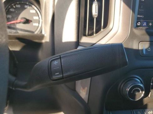 Used 2020 Chevrolet Silverado 1500 Custom w/ Custom Convenience Package image 27