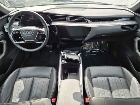 Used 2023 Audi e-tron Premium w/ Convenience Plus Package image 14