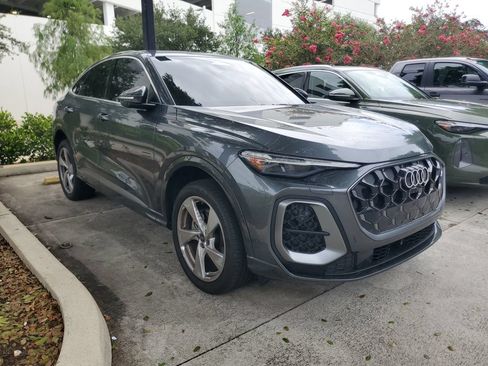 Used 2025 Audi Q5 Premium Plus AWD/4WD image 2