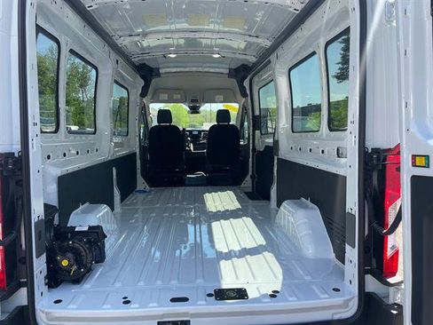 New 2025 Ford Transit 350 148 Medium Roof RWD image 4