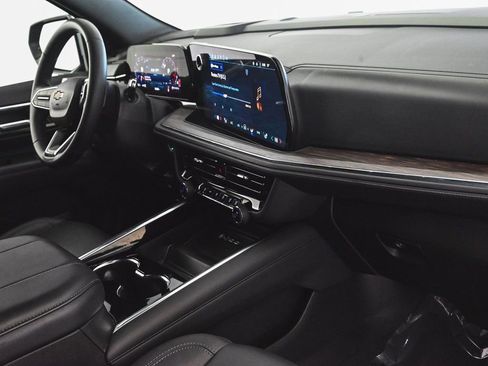 Used 2025 Chevrolet Tahoe LT image 35