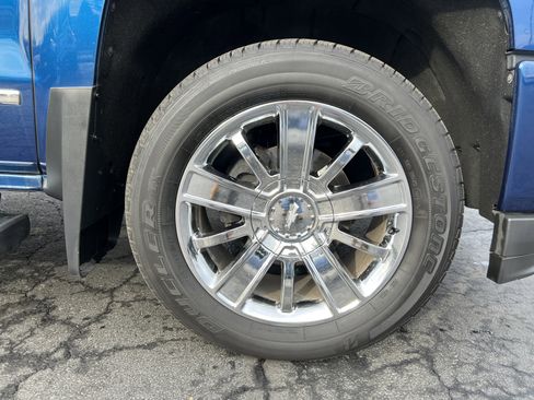 Used 2017 Chevrolet Silverado 1500 High Country image 12