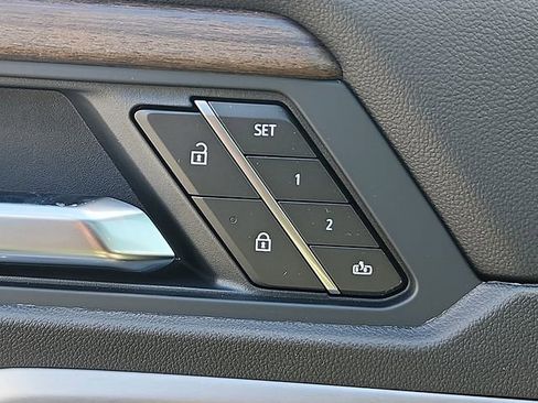 New 2026 GMC Acadia Denali Ultimate image 17