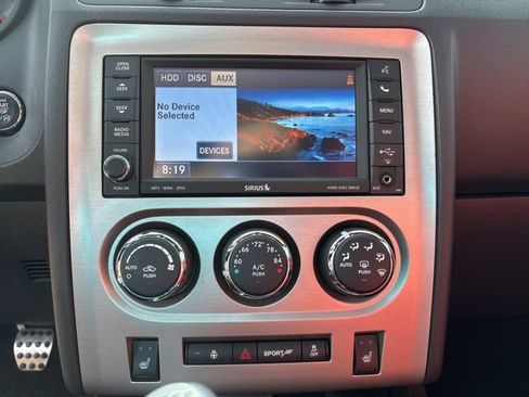 Used 2014 Dodge Challenger SRT8 w/ Harman/Kardon Audio Group image 24
