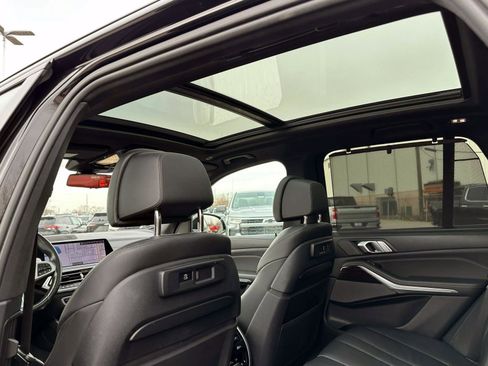 Used 2019 BMW X5 xDrive50i w/ M Sport Package image 14