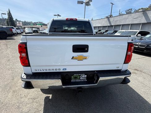 Used 2018 Chevrolet Silverado 1500 LT w/ LT Eassist Package image 10