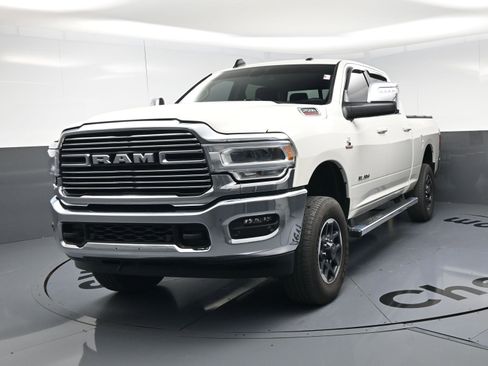 Used 2024 RAM 2500 Laramie AWD/4WD image 11