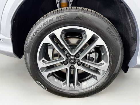 Used 2025 Audi Q5 Premium Plus w/ Premium Plus image 32