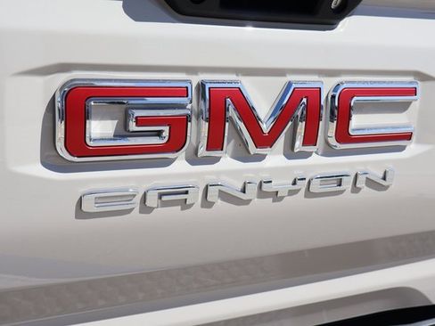New 2026 GMC Canyon AT4 image 6