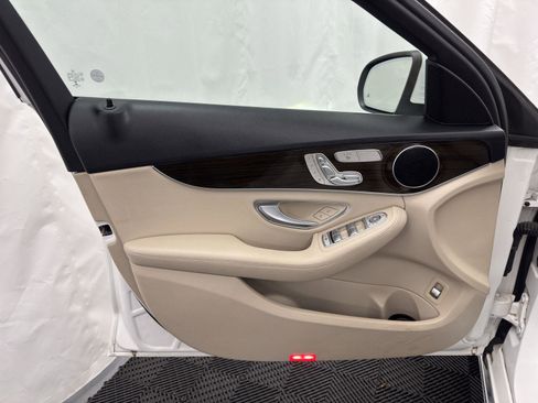 Used 2018 Mercedes-Benz C 300 4MATIC Sedan w/ Premium Package image 17