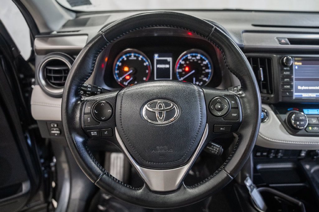 Used 2018 Toyota RAV4 Limited AWD/4WD image 26