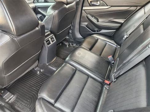 Used 2017 Nissan Maxima 3.5 SL image 12