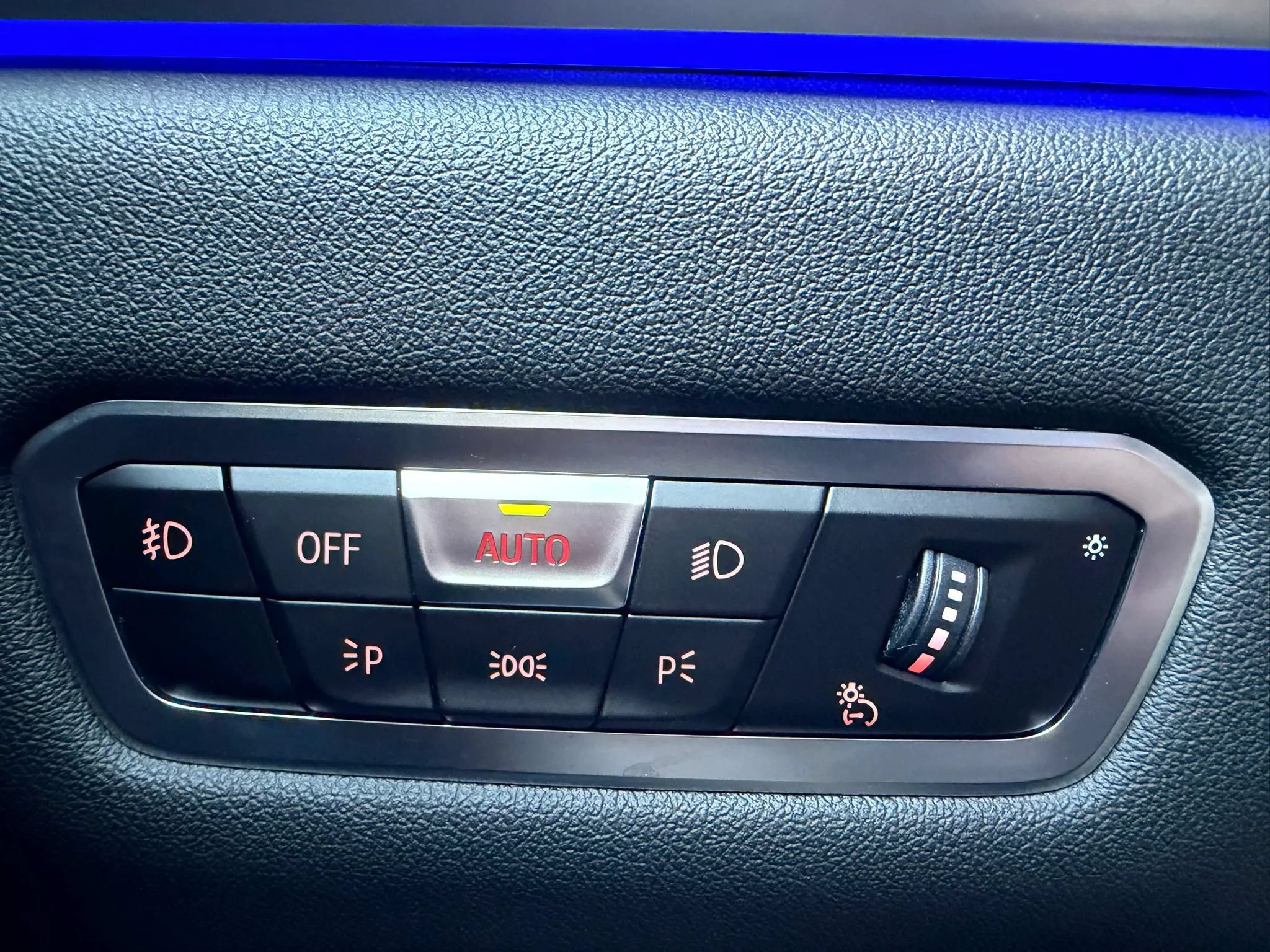 Used 2022 BMW X7 xDrive40i w/ Cold Weather Package AWD/4WD image 24