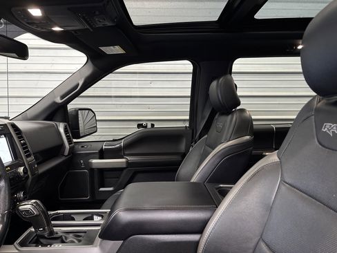 Used 2018 Ford F150 Raptor w/ Equipment Group 802A Luxury image 22