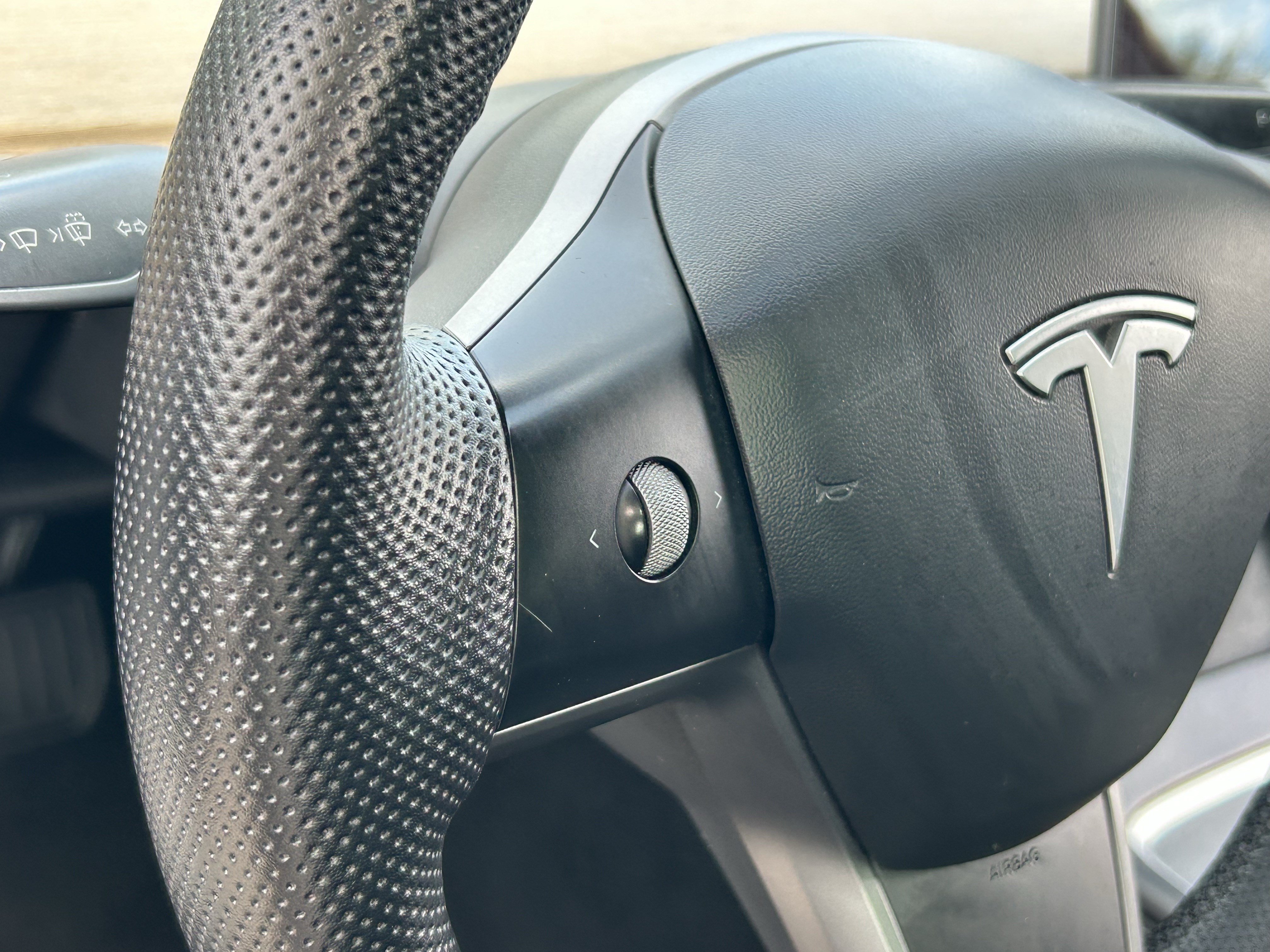 Used 2022 Tesla Model 3 Long Range AWD/4WD image 28
