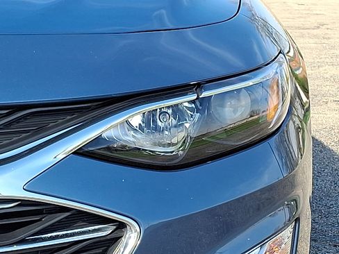 Used 2025 Chevrolet Malibu LS FWD image 27