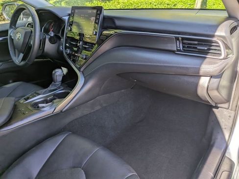 Used 2022 Toyota Camry XSE w/ Carpet Mat Package (TMS) image 28
