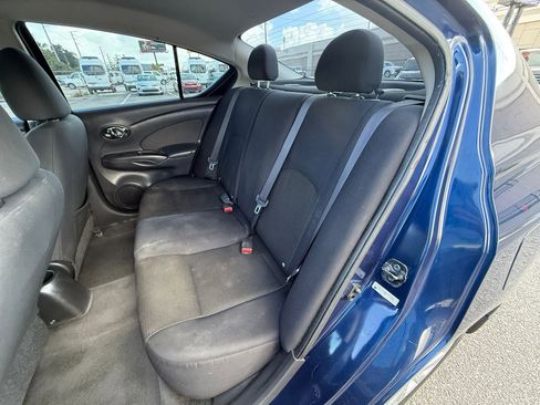 Used 2013 Nissan Versa SV w/ Convenience Pkg image 11