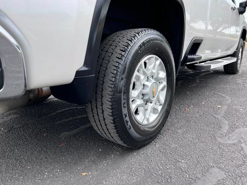 Used 2024 Chevrolet Silverado 3500 LTZ AWD/4WD image 24