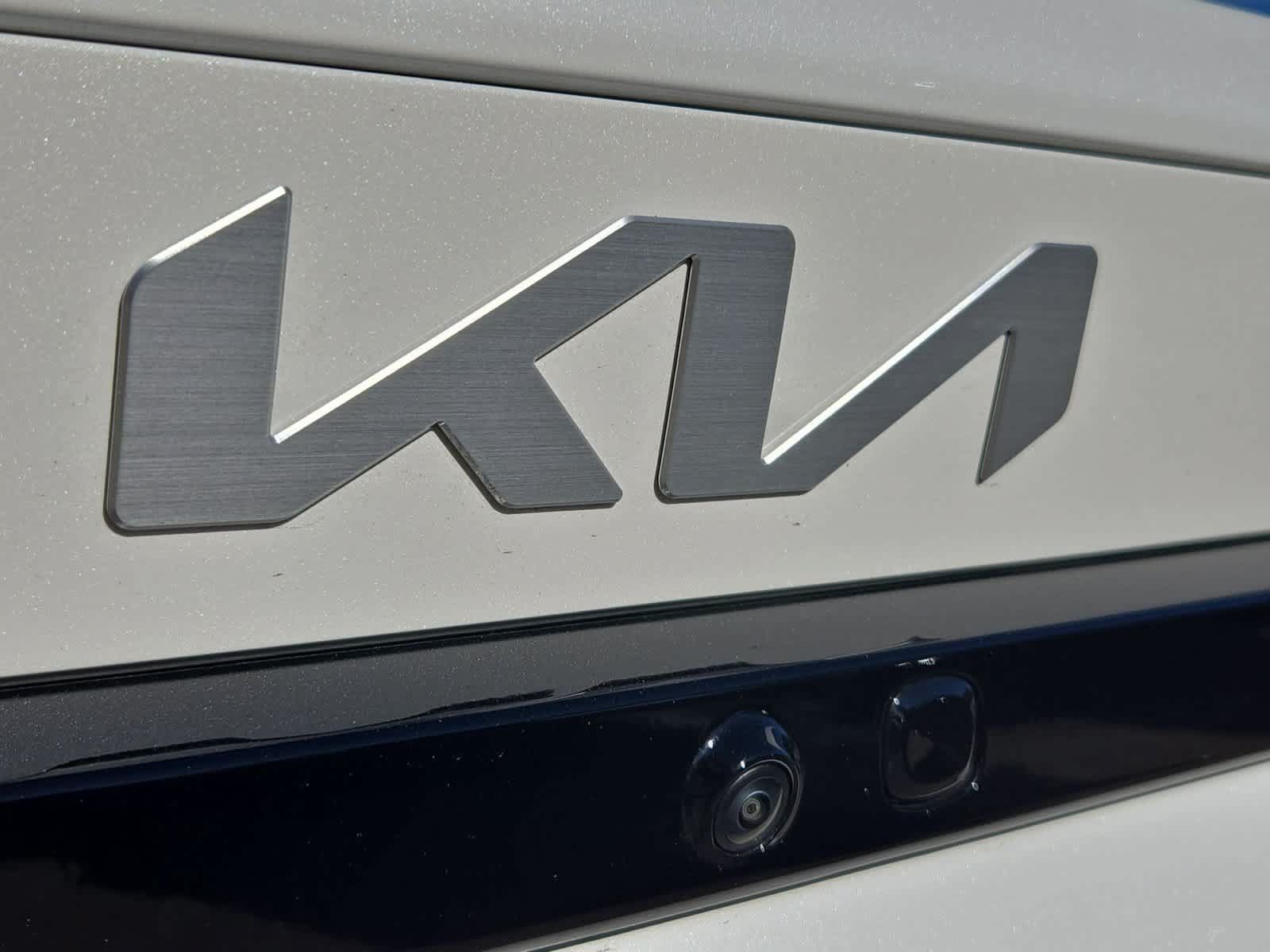 Used 2025 Kia K4 FWD image 12