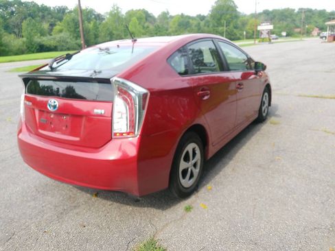 Used 2015 Toyota Prius Two FWD image 6
