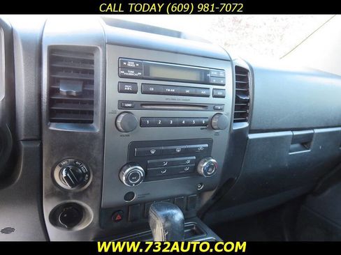 Used 2008 Nissan Titan SE image 11