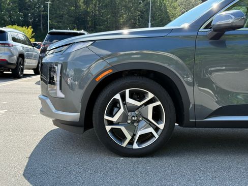 Used 2024 Hyundai Palisade SEL FWD image 12