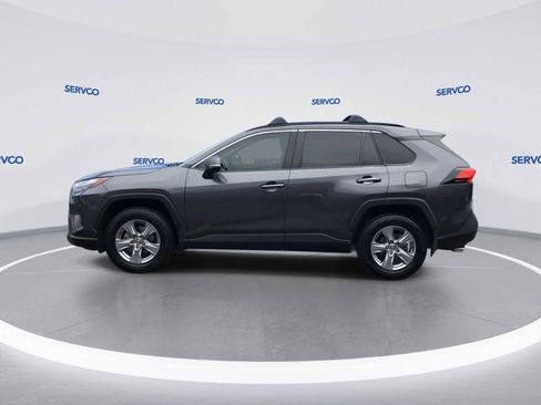 Used 2022 Toyota RAV4 XLE FWD image 5