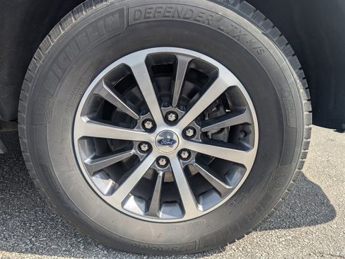 Used 2019 Ford Expedition XLT w/ Equipment Group 201A image 32