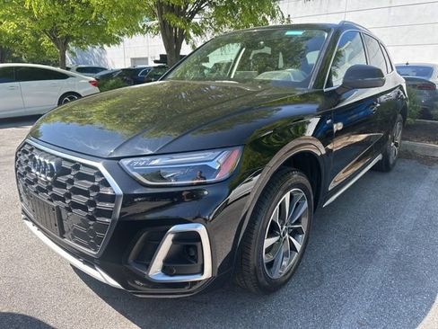 Used 2023 Audi Q5 2.0T Premium Plus w/ Premium Plus Package AWD/4WD image 2