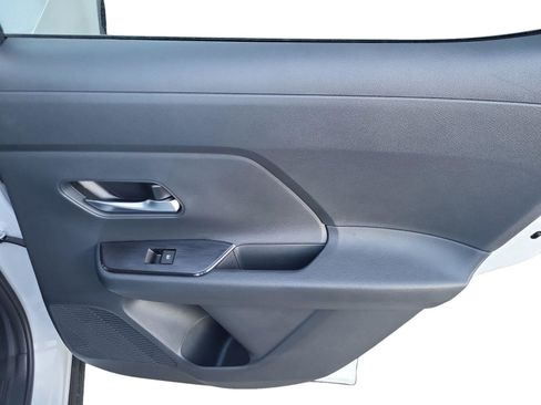 New 2026 Nissan Kicks SV w/ Cold Weather Package image 21