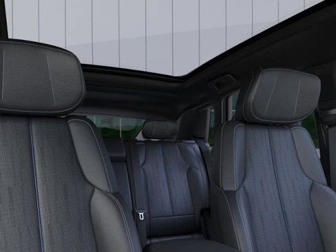 New 2025 Cadillac Lyriq Sport image 24