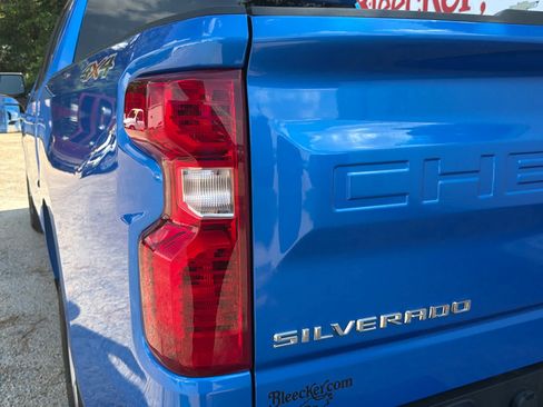 Used 2025 Chevrolet Silverado 1500 LT AWD/4WD image 15