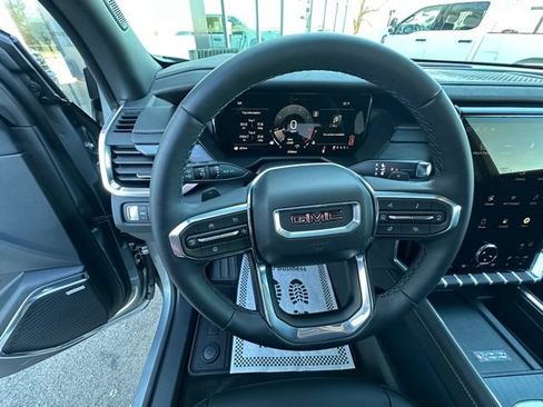 New 2026 GMC Acadia Elevation w/ Elevation Premium Package FWD image 16