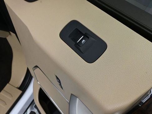Used 2019 Ford F150 Lariat w/ Equipment Group 502A Luxury AWD/4WD image 47