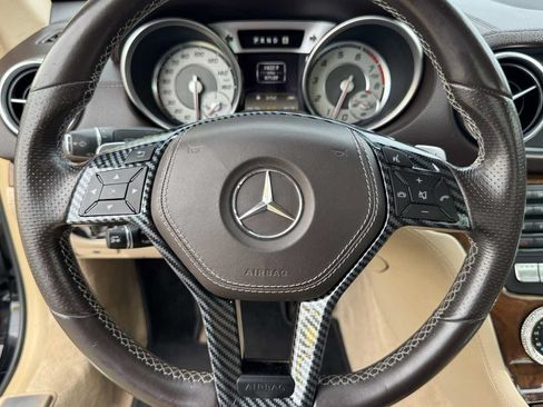 Used 2013 Mercedes-Benz SL 550 image 34