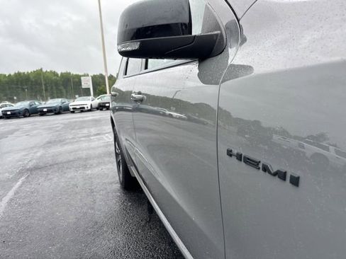 Used 2023 Dodge Durango R/T AWD/4WD image 4