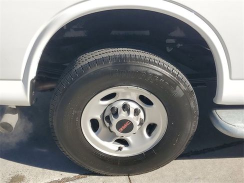 Certified 2024 GMC Savana 2500 w/ Driver Convenience Package image 7