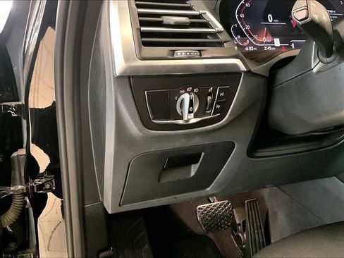Used 2023 BMW X3 sDrive30i w/ Premium Package w/ZPA RWD image 30