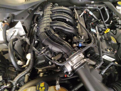 Used 2015 Ford Mustang Convertible w/ Equipment Group 051A RWD image 30